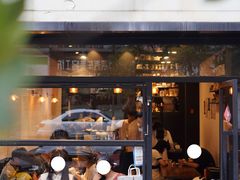 门面-black rainbow coffee