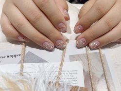 -荷茉里美甲美睫