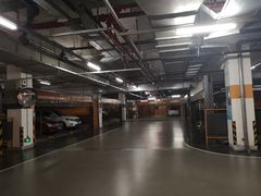 -Iapm环贸地下车库
