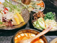 -山川小町·极番烧肉(新地假日广场店)