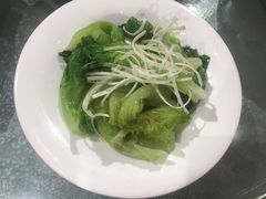 -梓檚中餐厅湖北菜小龙虾武昌鱼排骨藕汤(黄鹤楼店)