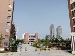 -上海市曹杨第二中学