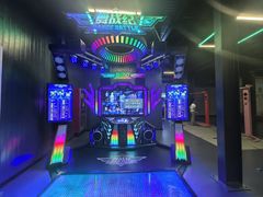 -极限PLAY运动娱乐新世界·团建派对潮玩休闲馆·室内蹦极高空游乐园
