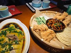-魏铭鱼头捞饭(晋阳路店)