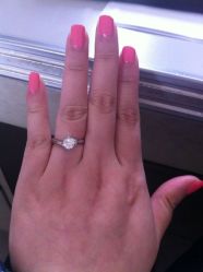 -威德钻石-克拉钻大本营(南京东路店)