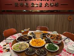 -辣螃铠盆盆蟹大排档(海昌店)