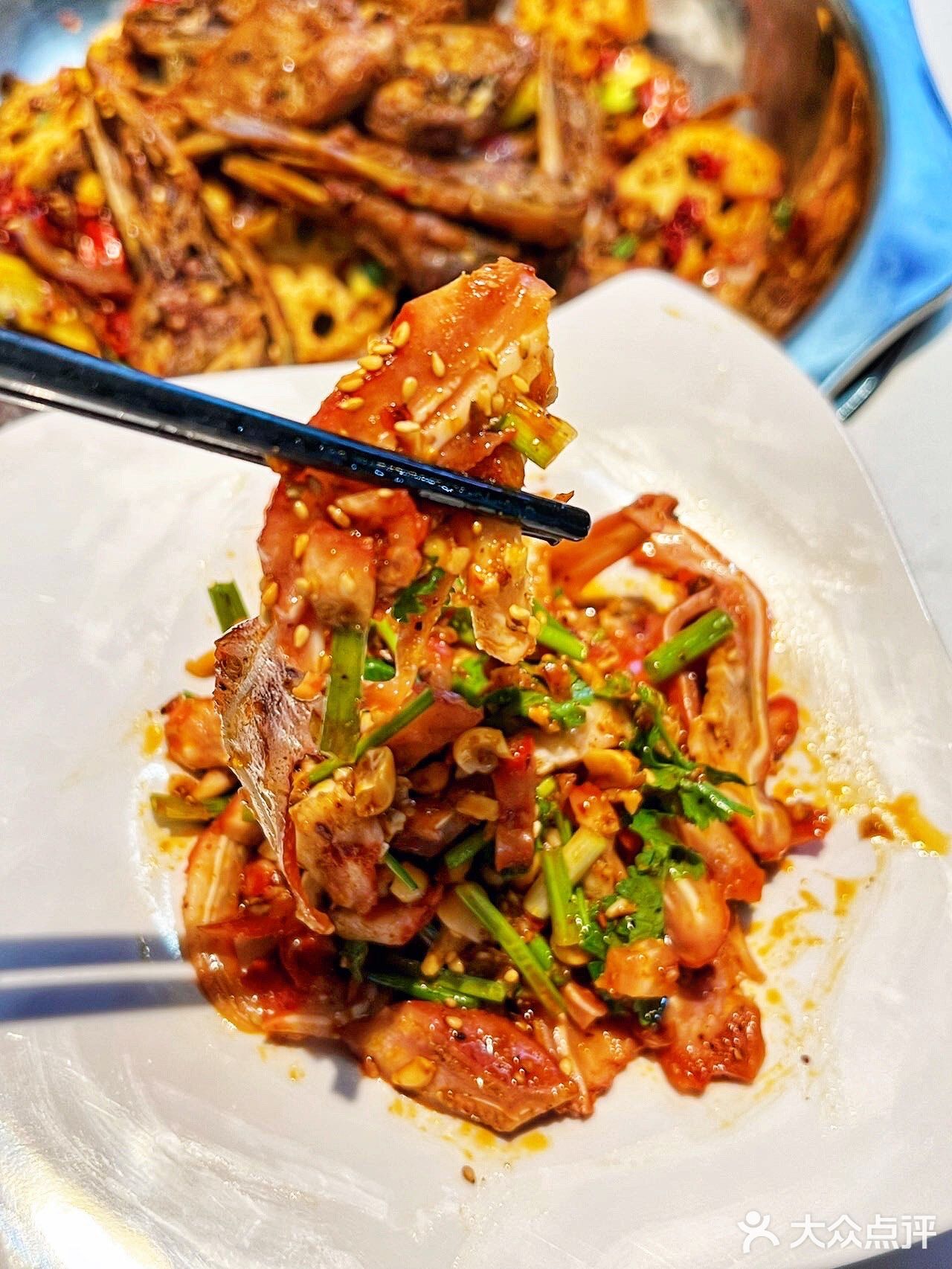 这一锅麻辣鲜香的干锅鸭头，一秒被征服！💕