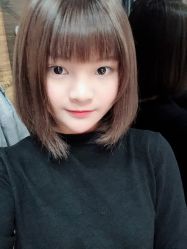 -天下皇剪新潇洒美容美发