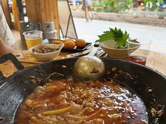-黔老锅地摊火锅(盐务街店)