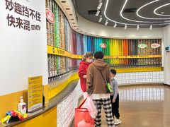 -m豆巧克力世界(上海世茂广场店)