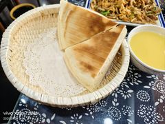 -八两八金·莱芜特色炒鸡(市南漳浦路店)