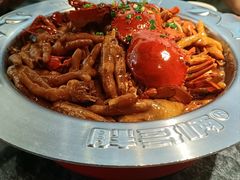 -胖哥俩肉蟹煲(长沙高铁吾悦广场店)