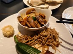 -涨巢·潮玩水疗局