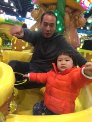 -维佳童话镇演出现场(徐东店)