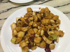 宫爆鸡丁-金百万烤鸭店(马甸店)