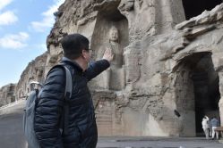 -老男孩男士理容馆·理发·烫染·修面