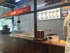 -丽丽三鲜螺蛳粉(田林路店)