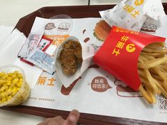-华莱士·全鸡汉堡(渔港店)