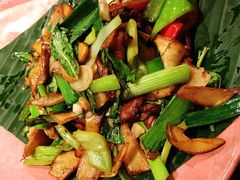 -云海肴·汽锅鸡·云南菜(天山百盛优客店)