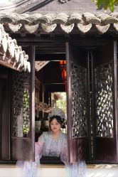 -一揽芳华汉服旗袍体验馆(拙政园店)