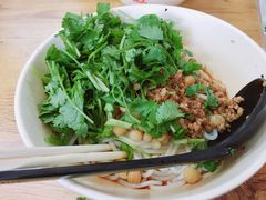 招牌豌杂面-丽影重庆小面(定西路店)