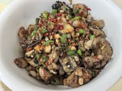 紫苏爆炒牛蛙-笨罗卜浏阳菜馆(龙华鹏润达店)