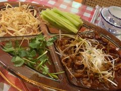 -老郑家东北春饼(龙悦居店)