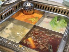 -巴渝瓦肆重庆鲜火锅(宝龙环湖店)