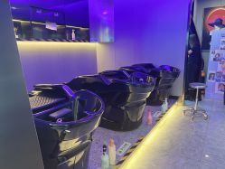 -TOP HAIR SALON