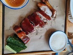 -小白的·非遗东方烤乳猪·海南菜连锁餐厅(椰梦长廊外贸路店)