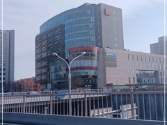 -麦当劳(展览路店)