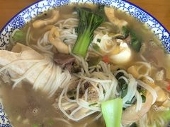 -邱芳粉店(迎宾大道旗舰店)