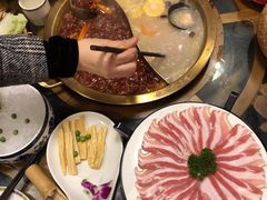 -小天鹅火锅·一线江景洪鼎旗舰店(洪崖洞店)