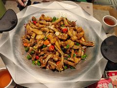 青椒紫苏蛙-蛙小侠·沸腾砂锅(望海国际广场店)