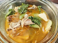 -满格嗦新疆椒麻鸡火锅.炒米粉(川大江安校区店)
