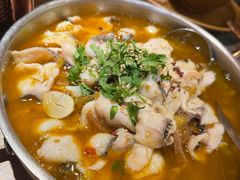 -耶里夏丽·新疆菜(田林东路店)