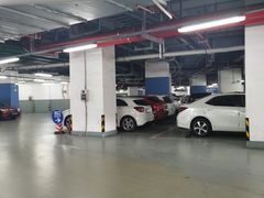 -梅赛德斯奔驰文化中心·停车场