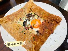 鸡蛋蘑菇熏肉荞麦可丽饼-RAC BAR(安福路店)