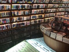 -钟书阁(珍园店)