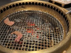 -铭牛烧肉·和牛海鲜自助(高新月牙湖店)