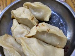 -黄阿姨锅贴大王(万航渡路店)