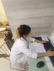 -凡碧诗毛孔清洁收细