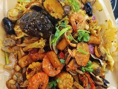 -老东镇啤酒屋海鲜加工·蒸汽海鲜·海鲜烧烤(台东店)