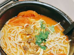 -灵芝妹子海鲜米线(瓦房店新玛特店)