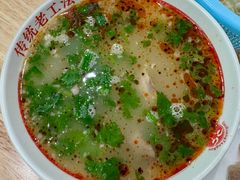 三中高皇招牌羊汤-三中高皇羊肉馆