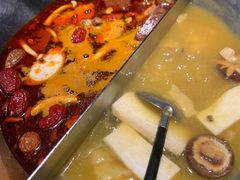 -湊湊火锅·茶憩(杭州湖滨银泰in77店)