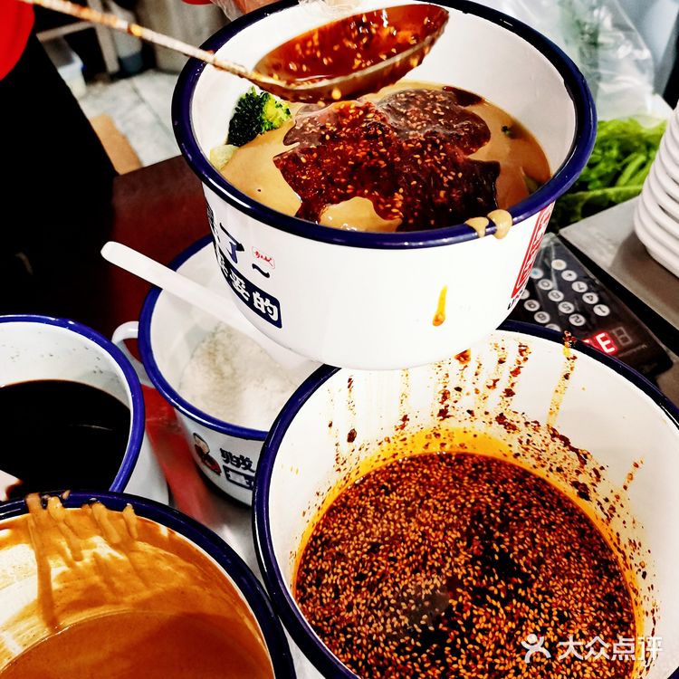 推荐给南方小土豆们，快来尝尝东北的黏糊麻辣烫吧！