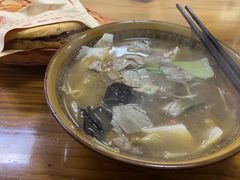 牛肉粉丝汤-伊清斋牛肉面(华佗路店)