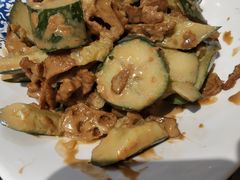 黄瓜拌油条-梅飞酒家(桑园路店)