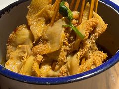 茶缸肚-小核桃品质串店(世茂大道店)